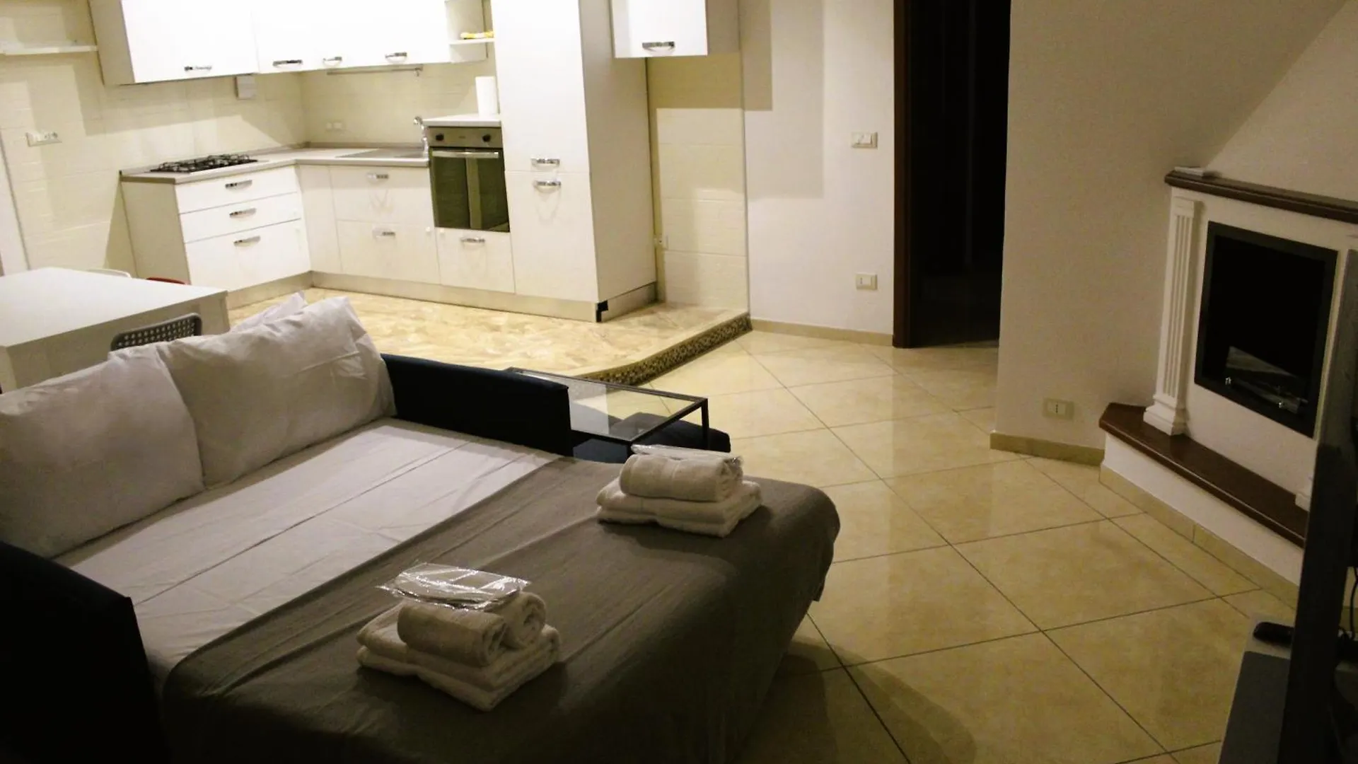 Parthenope Morghen Apartment - Napoli San Martino Funicolare Vomero Italy